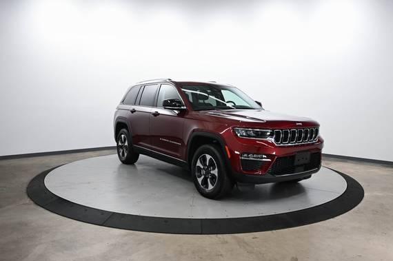 JEEP GRAND CHEROKEE 2023 1C4RJYB67PC623452 image